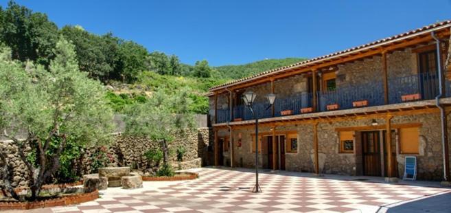 באניוס דה מונטמאיור Albergue El Solitario מראה חיצוני תמונה